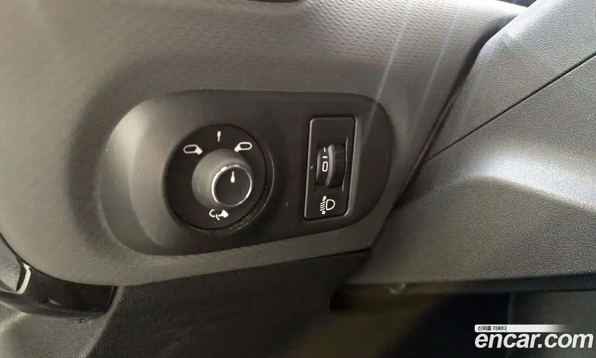 Citroen C4 Cactus 2018 1.6 гидро в Москве № 1626099, фото 30