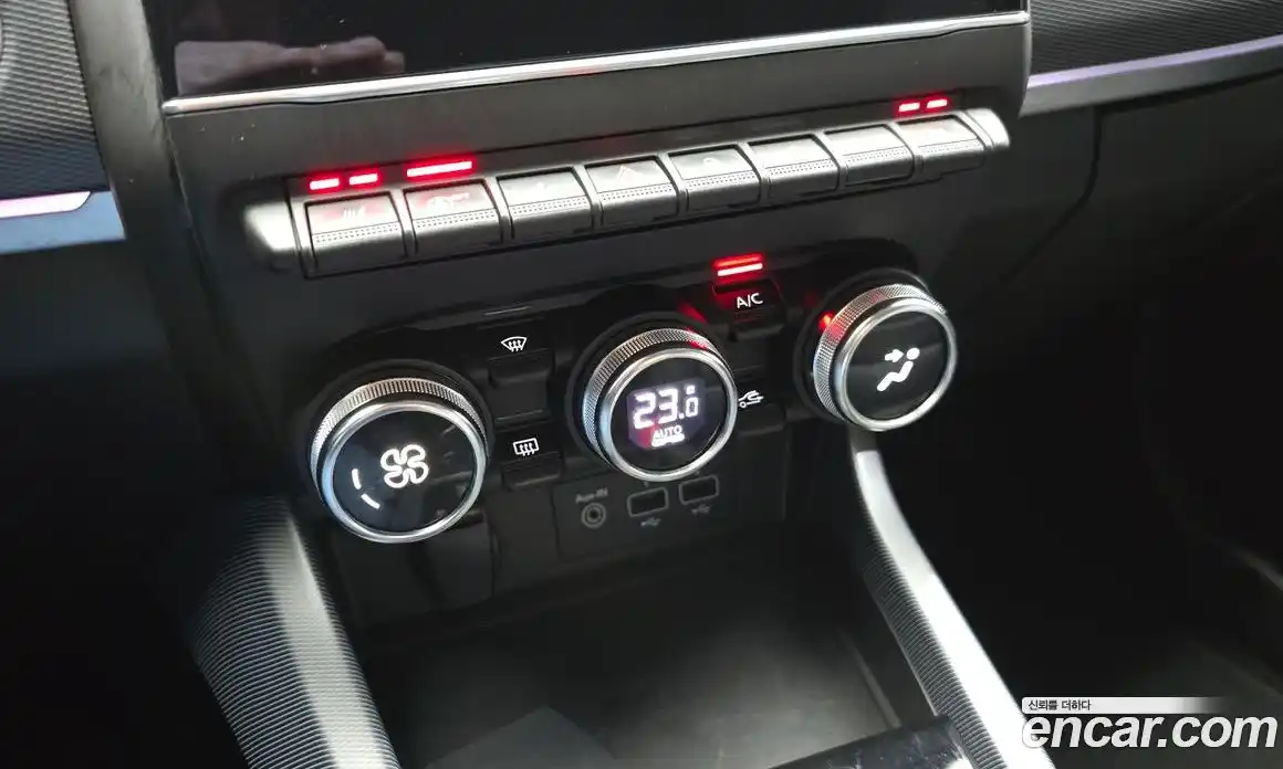 Renault XM3 2020 1.3 гидро в Москве № 1688154, фото 27