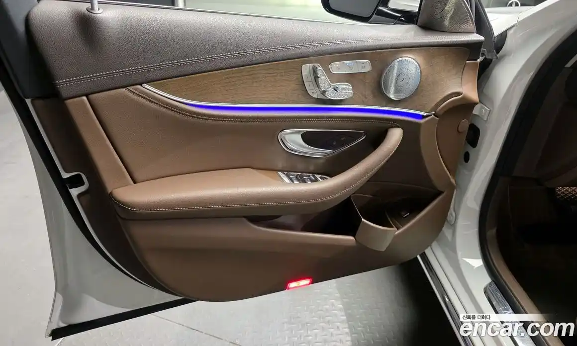 Mercedes-Benz E-Class 2019 2.0 гидро в Москве № 1690415, фото 14