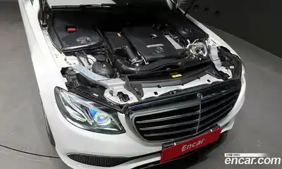 Mercedes-Benz E-Class 2019 2.0 гидро в Москве № 1690415, миниатюра 6
