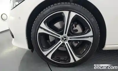 Mercedes-Benz C-Class 2023 2.0 гидро в Москве № 1690533, миниатюра 5