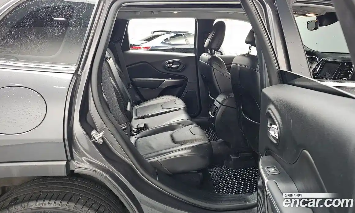 Jeep Cherokee 2020 2.4 гидро в Москве № 169536, фото 12