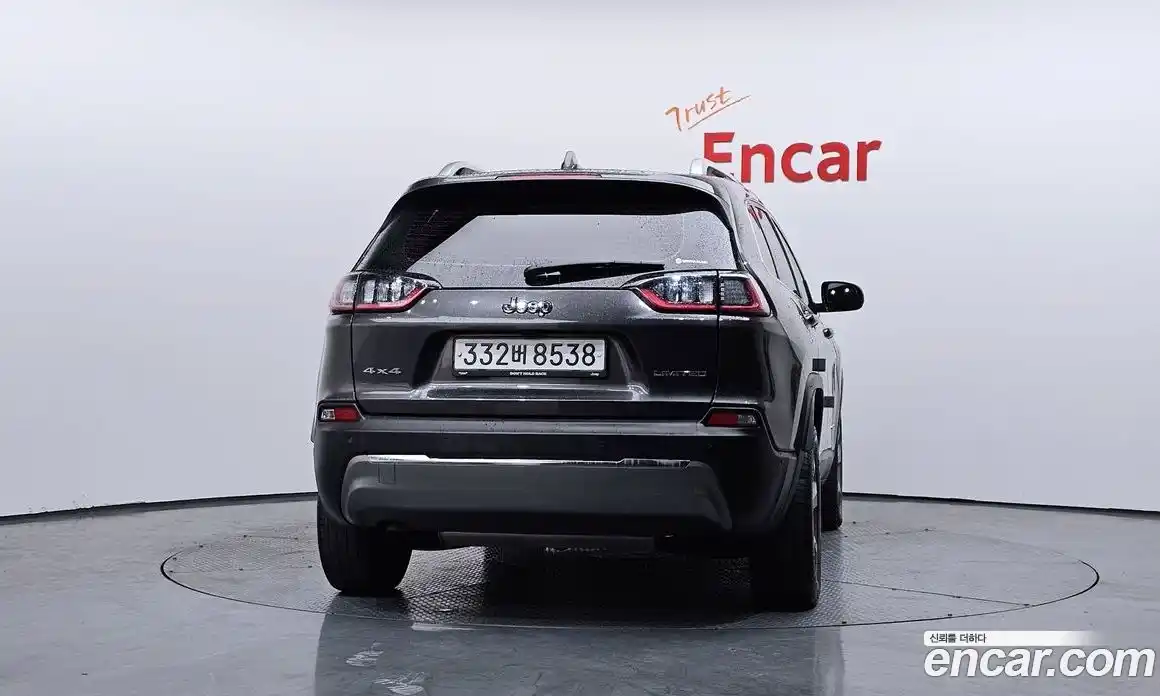 Jeep Cherokee 2020 2.4 гидро в Москве № 169536, фото 4
