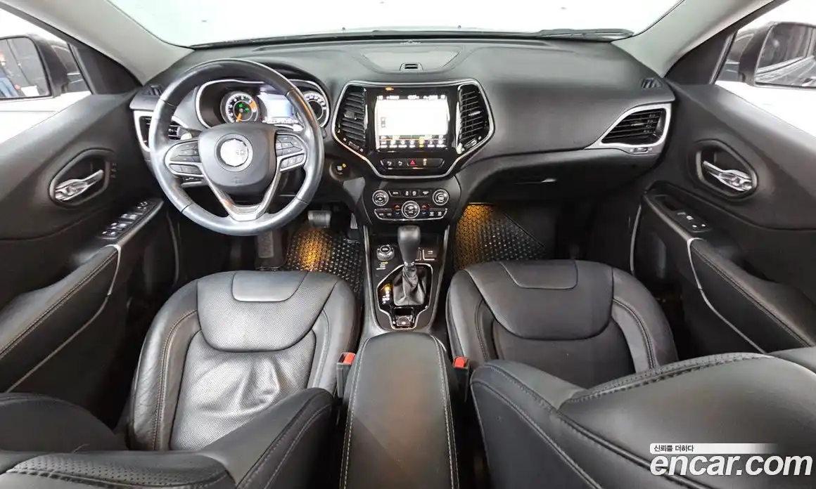 Jeep Cherokee 2020 2.4 гидро в Москве № 169536, фото 7