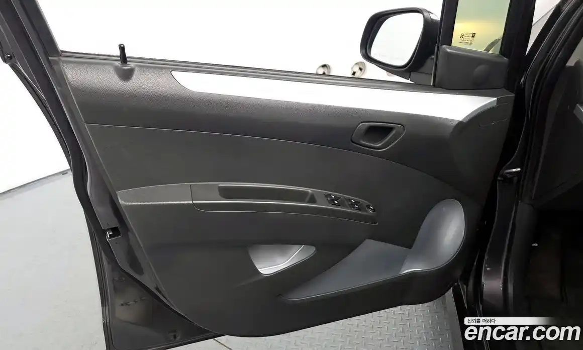 Chevrolet Spark 2013 1.0 гидро в Москве № 1759908, фото 14