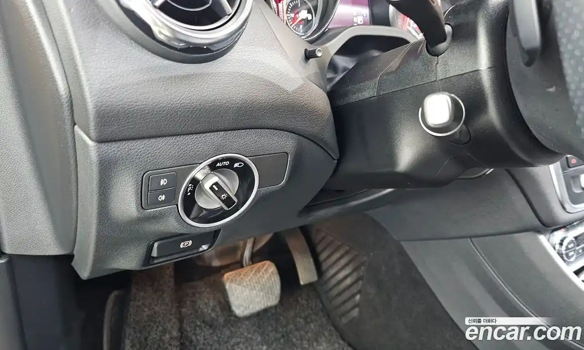 Mercedes-Benz GLA-Class 2018 2.0 гидро в Москве № 1762638, фото 26