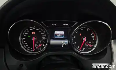Mercedes-Benz GLA-Class 2018 2.0 гидро в Москве № 1762638, миниатюра 10