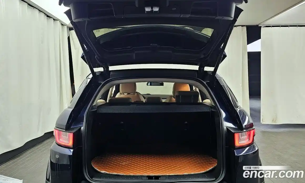 Land Rover Range-Rover Evoque 2017 2.0 гидро в Москве № 1764025, фото 26
