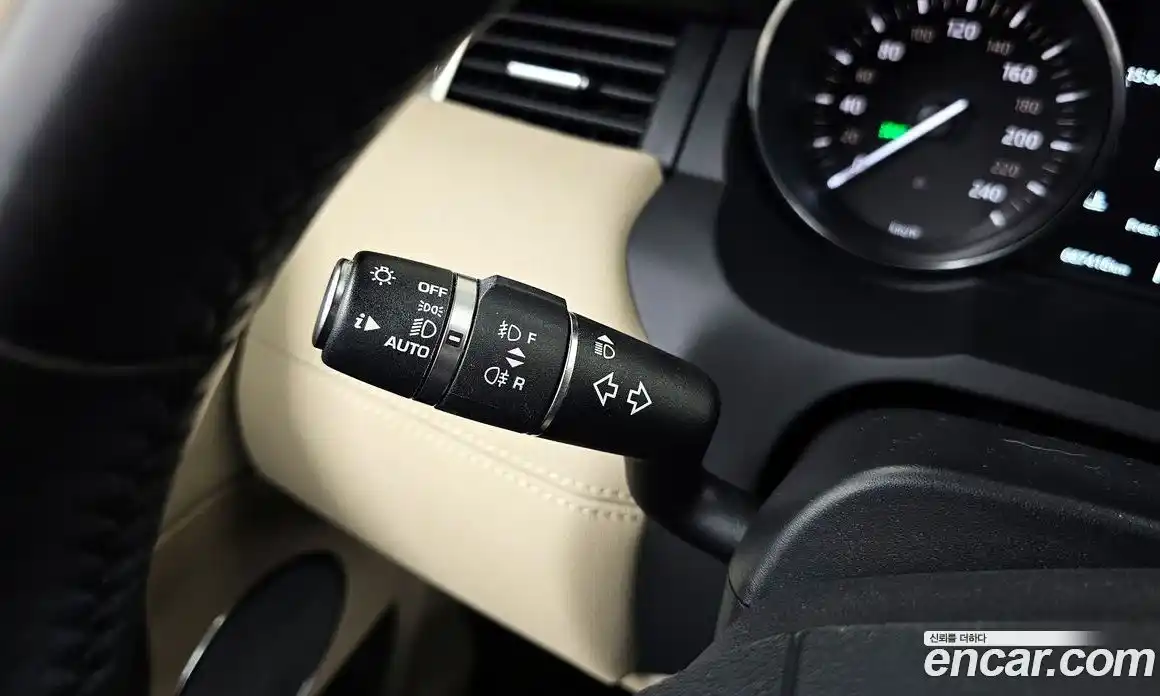 Land Rover Range-Rover Evoque 2017 2.0 гидро в Москве № 1764025, фото 29