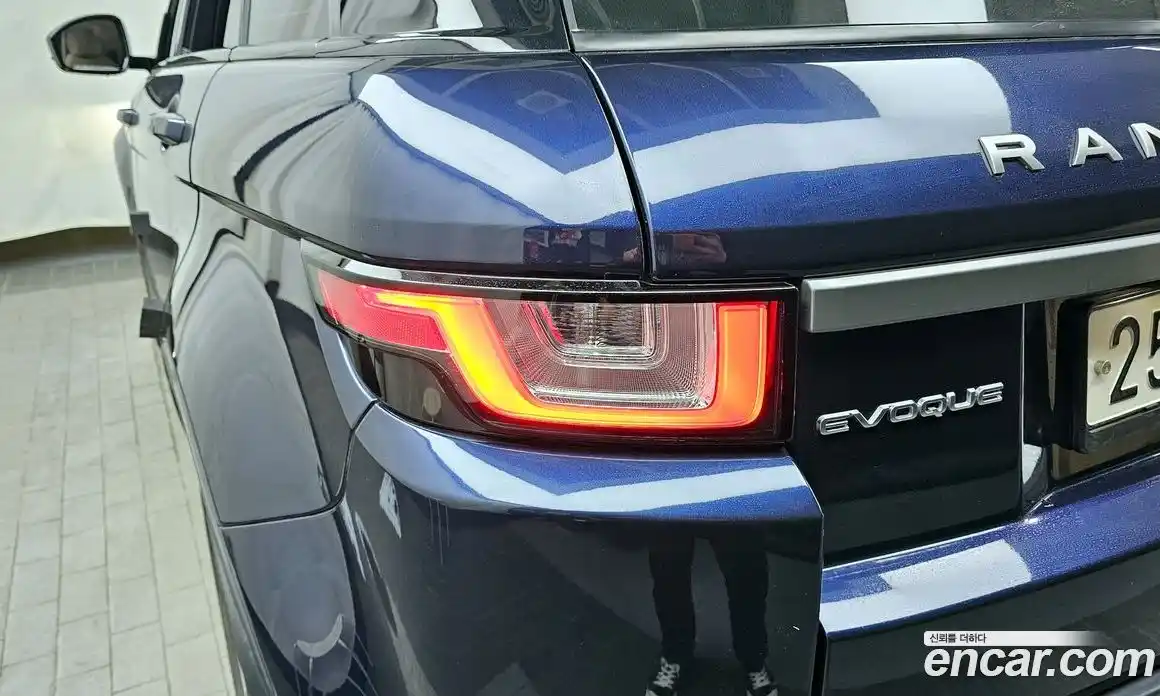 Land Rover Range-Rover Evoque 2017 2.0 гидро в Москве № 1764025, фото 9