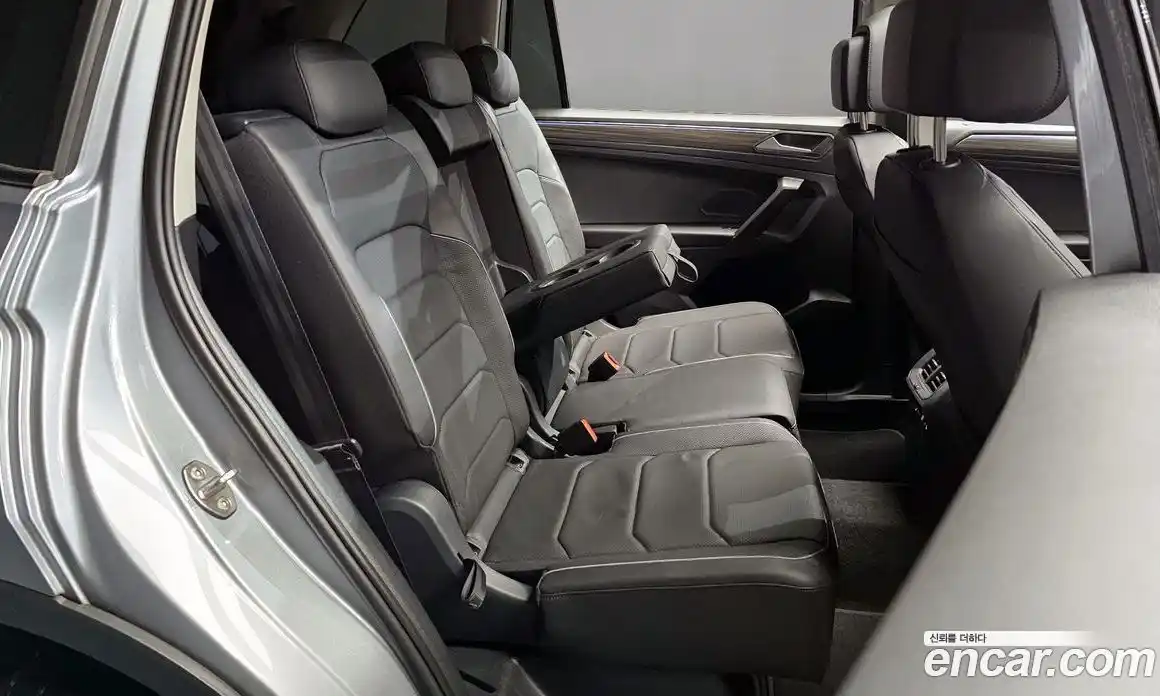 Volkswagen Tiguan 2022 2.0 гидро в Москве № 1765030, фото 17
