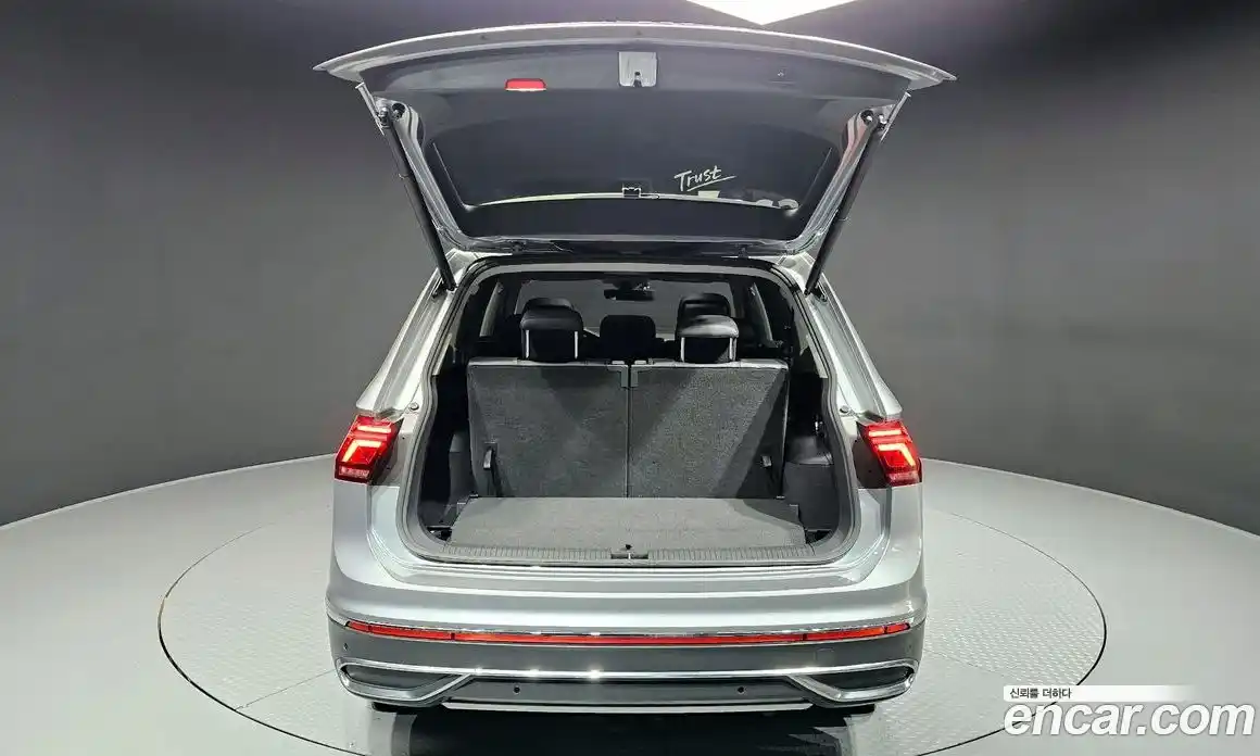 Volkswagen Tiguan 2022 2.0 гидро в Москве № 1765030, фото 27