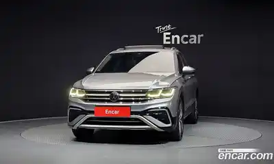 Volkswagen Tiguan 2022 2.0 гидро в Москве № 1765030, миниатюра 3