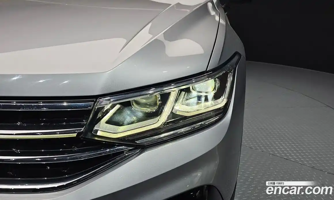 Volkswagen Tiguan 2022 2.0 гидро в Москве № 1765030, фото 8