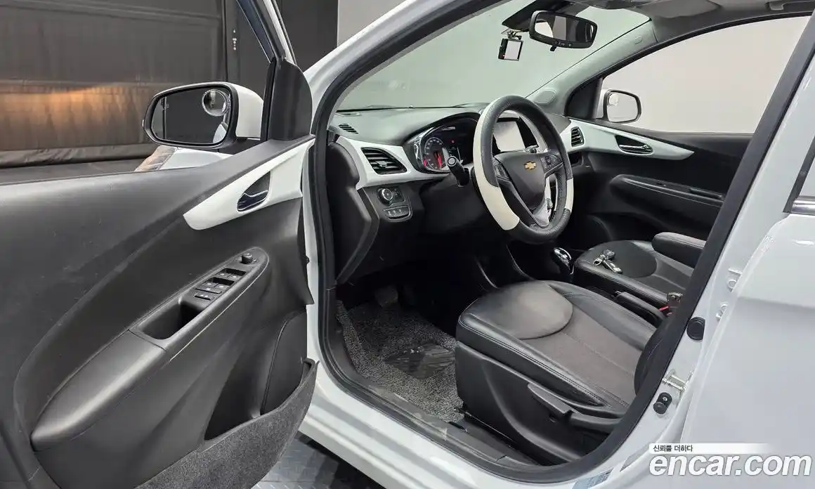 Chevrolet Spark 2016 1.0 гидро в Москве № 1833705, фото 13