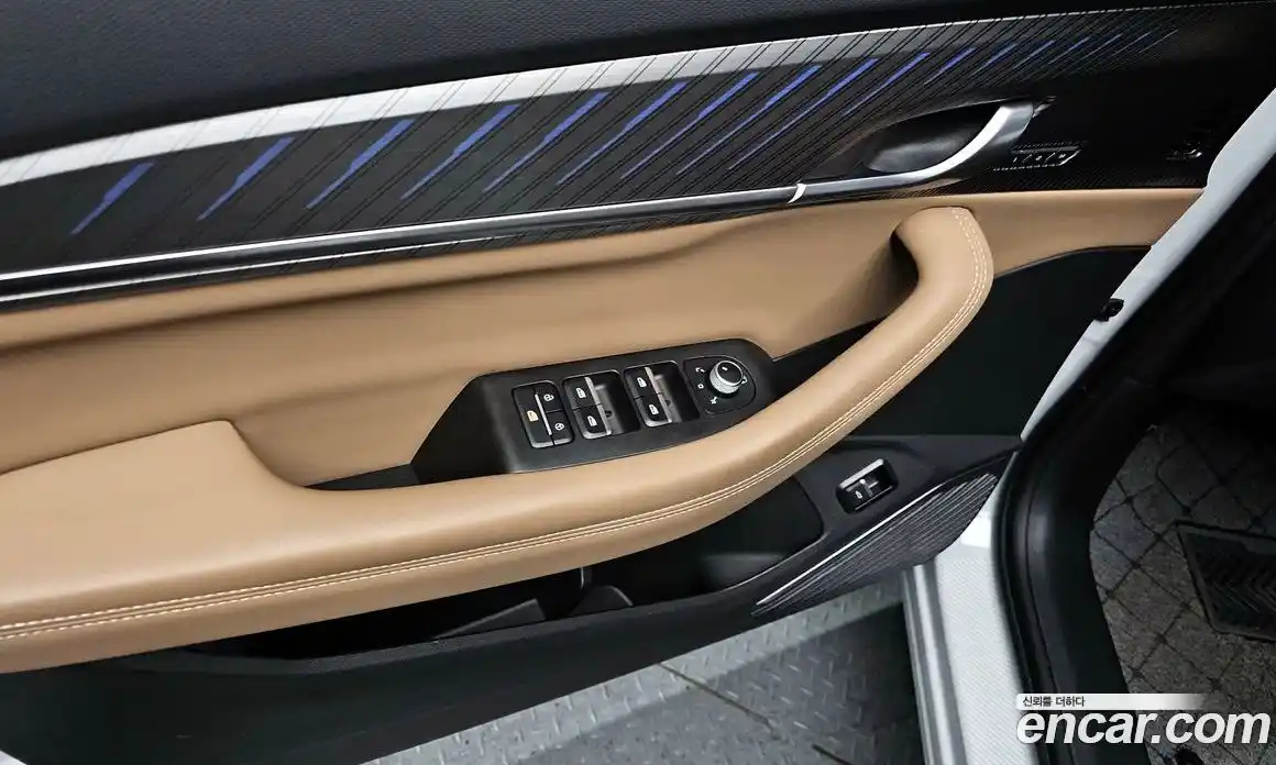 Renault Grand Koleos 2024 1.5 гидро в Москве № 1834454, фото 11