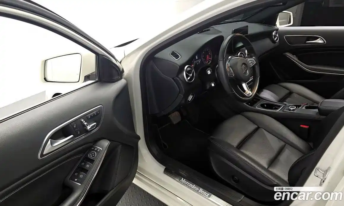 Mercedes-Benz A-Class 2017 1.6 гидро в Москве № 1835844, фото 13