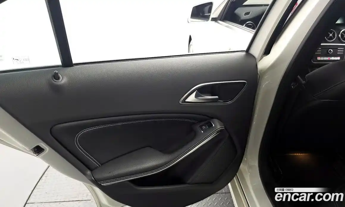 Mercedes-Benz A-Class 2017 1.6 гидро в Москве № 1835844, фото 15