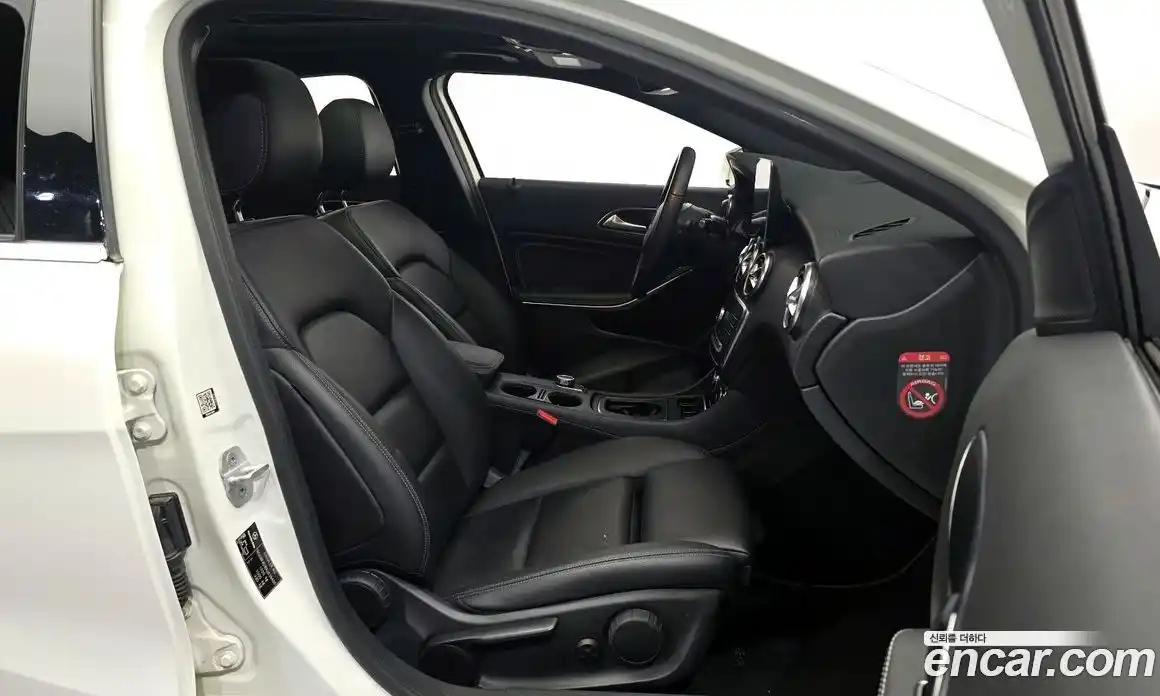 Mercedes-Benz A-Class 2017 1.6 гидро в Москве № 1835844, фото 16