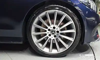 Mercedes-Benz C-Class 2018 2.0 гидро в Москве № 1835922, миниатюра 7