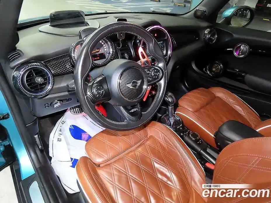 Mini Cooper Convertible 2016 2.0 гидро в Москве № 1837779, фото 13