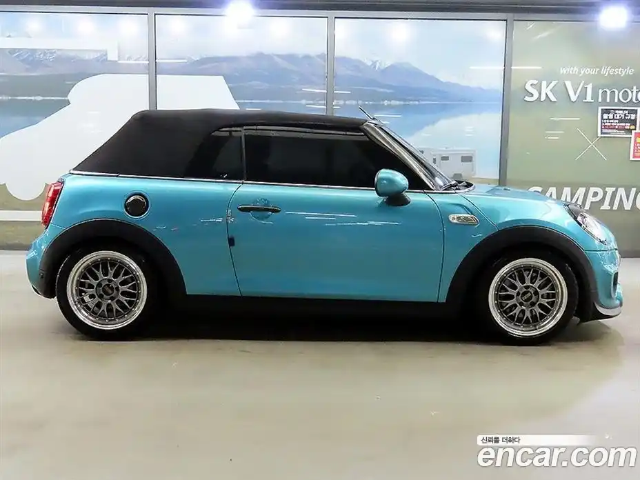 Mini Cooper Convertible 2016 2.0 гидро в Москве № 1837779, фото 3
