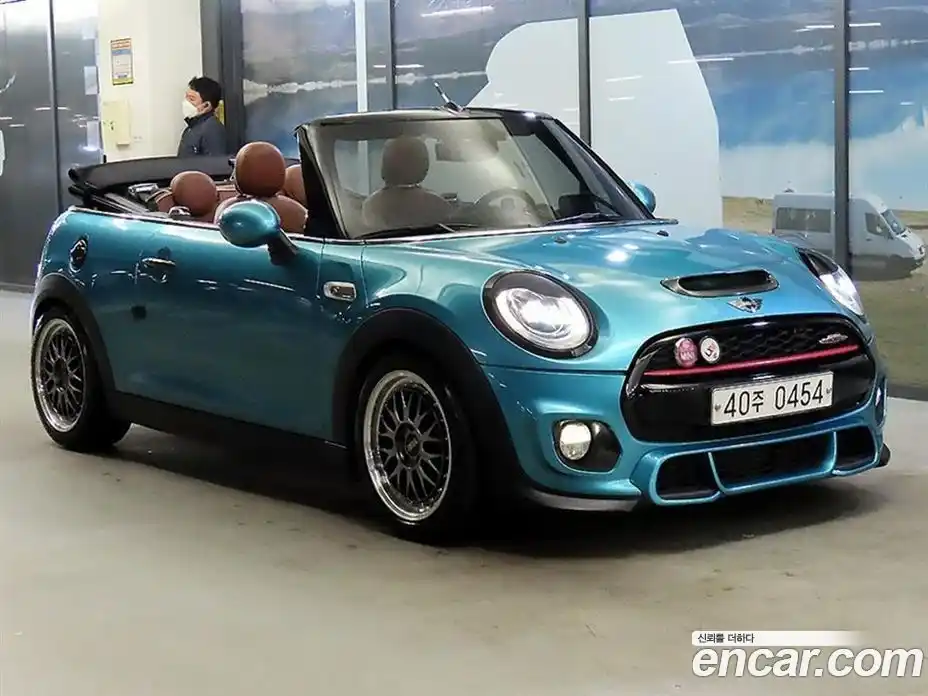 Mini Cooper Convertible 2016 2.0 гидро в Москве № 1837779, фото 6