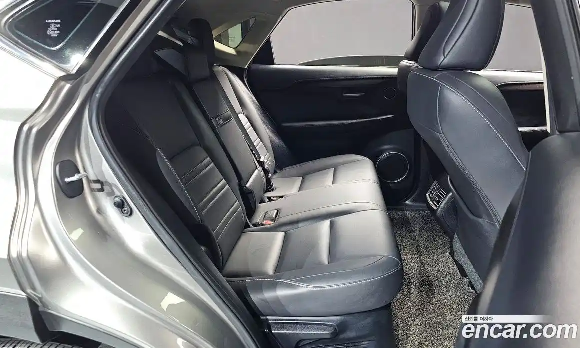 Lexus NX 2017 2.5 гидро в Москве № 1837983, фото 11