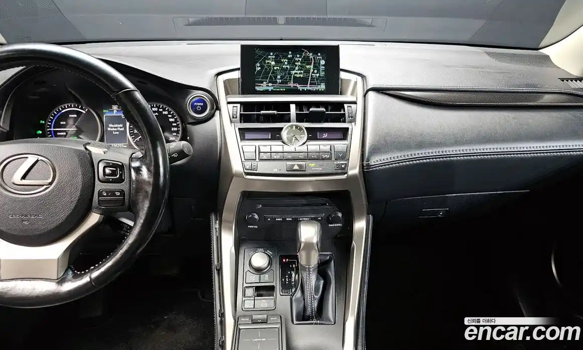 Lexus NX 2017 2.5 гидро в Москве № 1837983, фото 13