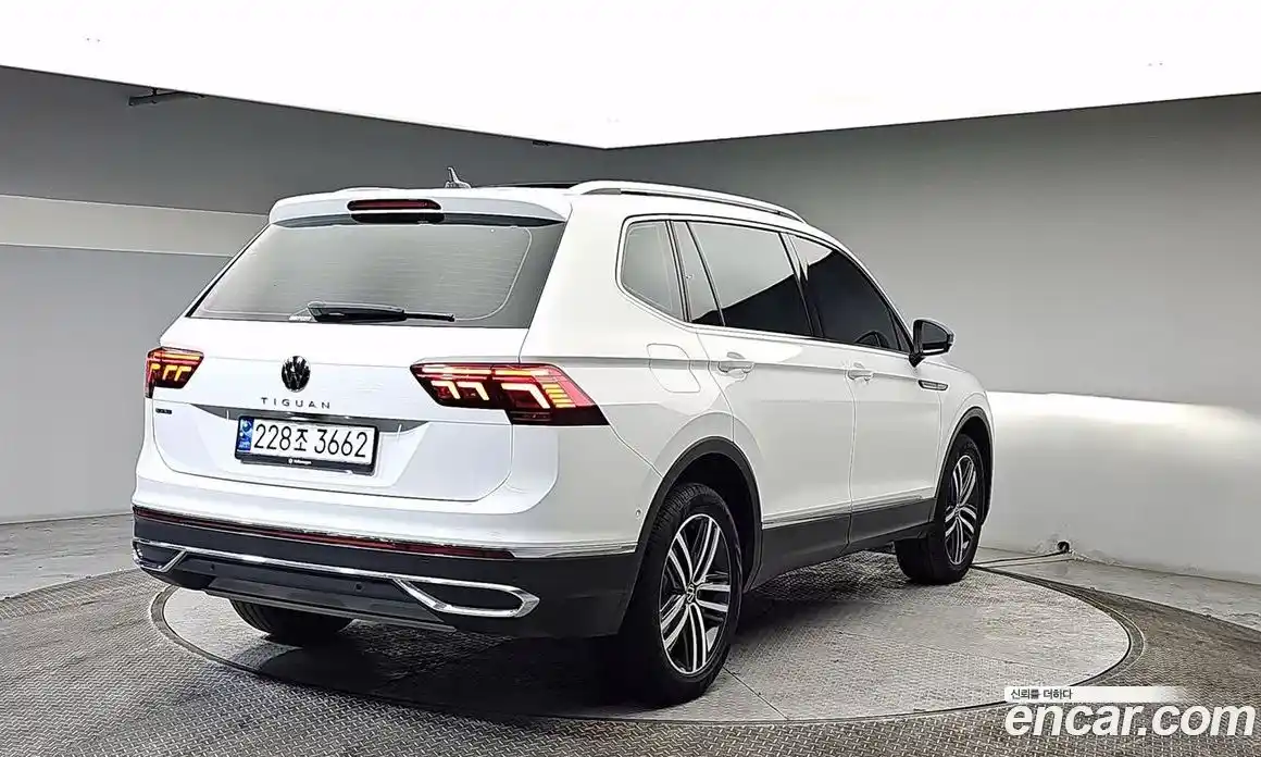 Volkswagen Tiguan 2023 2.0 гидро в Москве № 1838249, фото 4