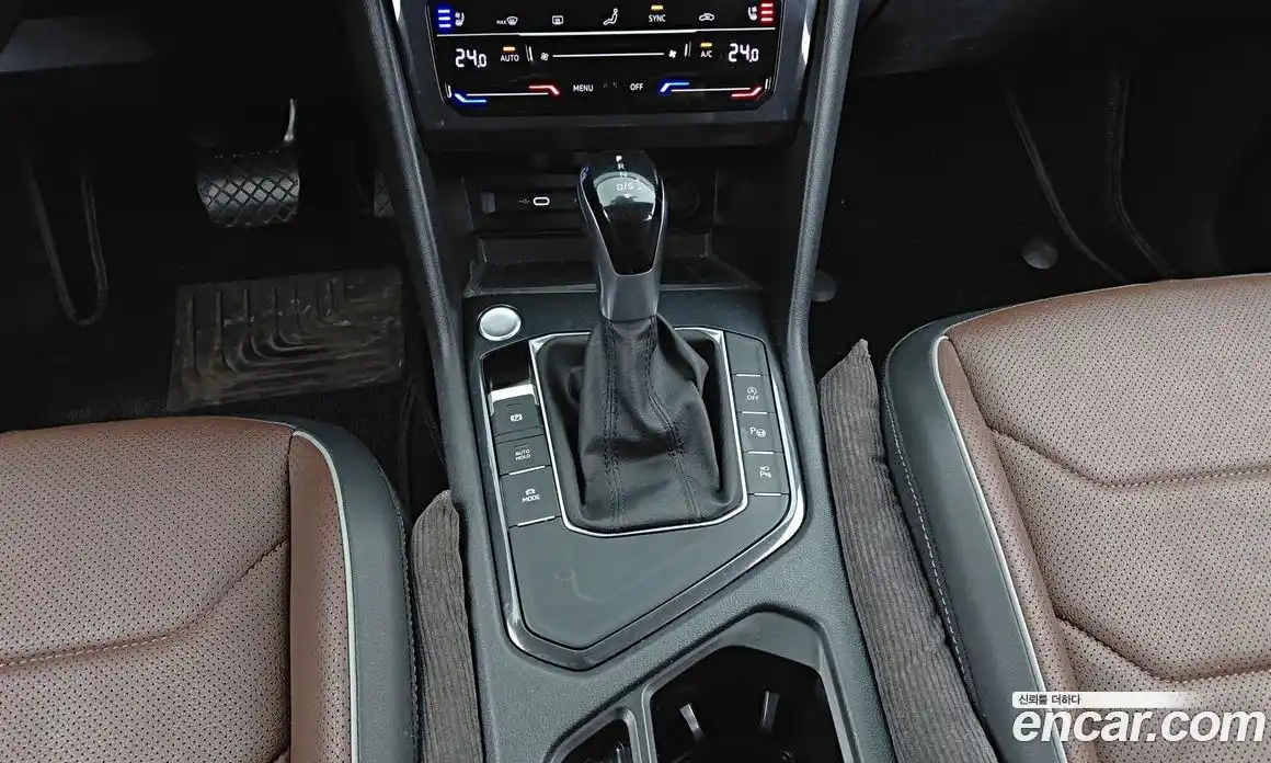 Volkswagen Tiguan 2023 2.0 гидро в Москве № 1838249, фото 9