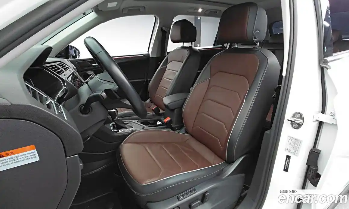 Volkswagen Tiguan 2023 2.0 гидро в Москве № 1838249, фото 10