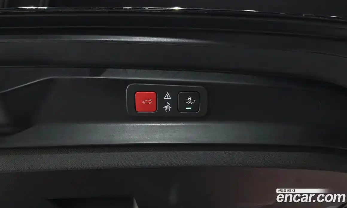 Peugeot 5008 2024 1.2 гидро в Москве, фото 26