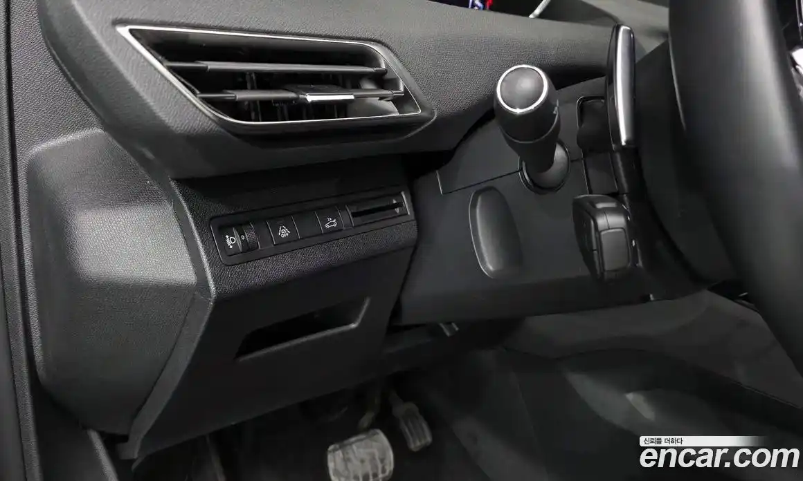 Peugeot 5008 2024 1.2 гидро в Москве, фото 31
