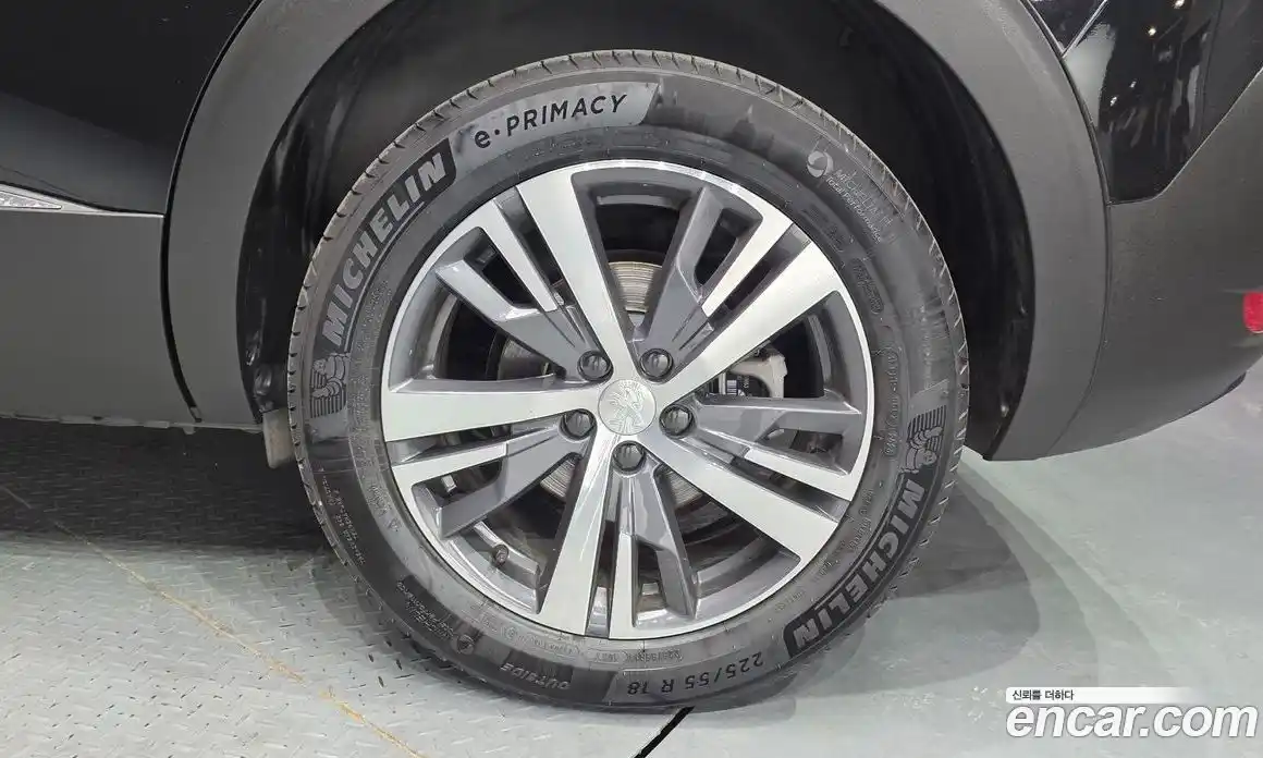 Peugeot 5008 2024 1.2 гидро в Москве, фото 7