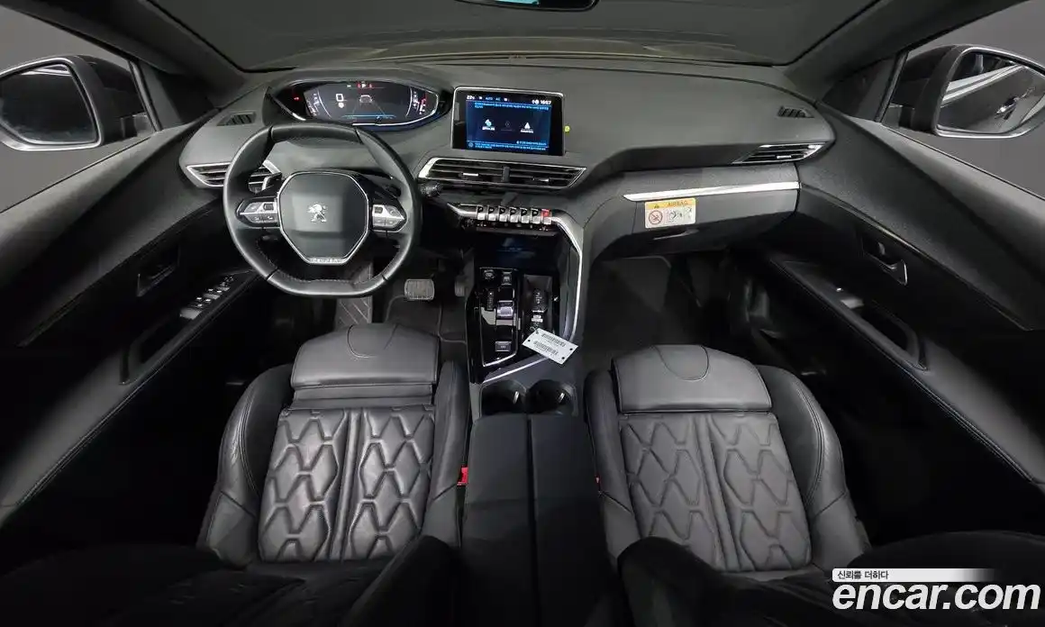 Peugeot 5008 2024 1.2 гидро в Москве, фото 10