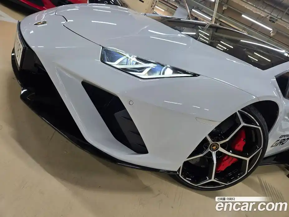 Lamborghini Huracan 2022 5.2 гидро, фото 16