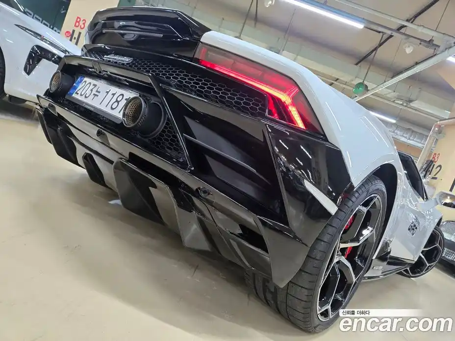 Lamborghini Huracan 2022 5.2 гидро, фото 18