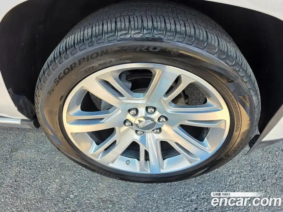 Cadillac Escalade 2018 6.2 гидро в Москве № 1842522, фото 5