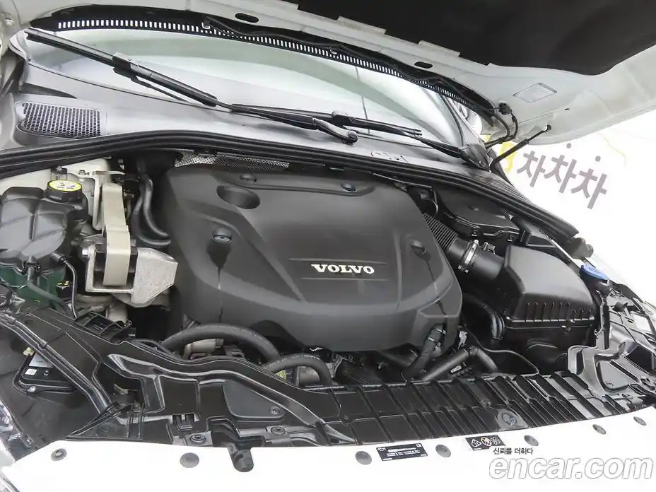 Volvo S60 2016 2.0 гидро в Москве № 196309, фото 19