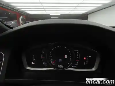 Volvo S60 2016 2.0 гидро в Москве № 196309, миниатюра 9