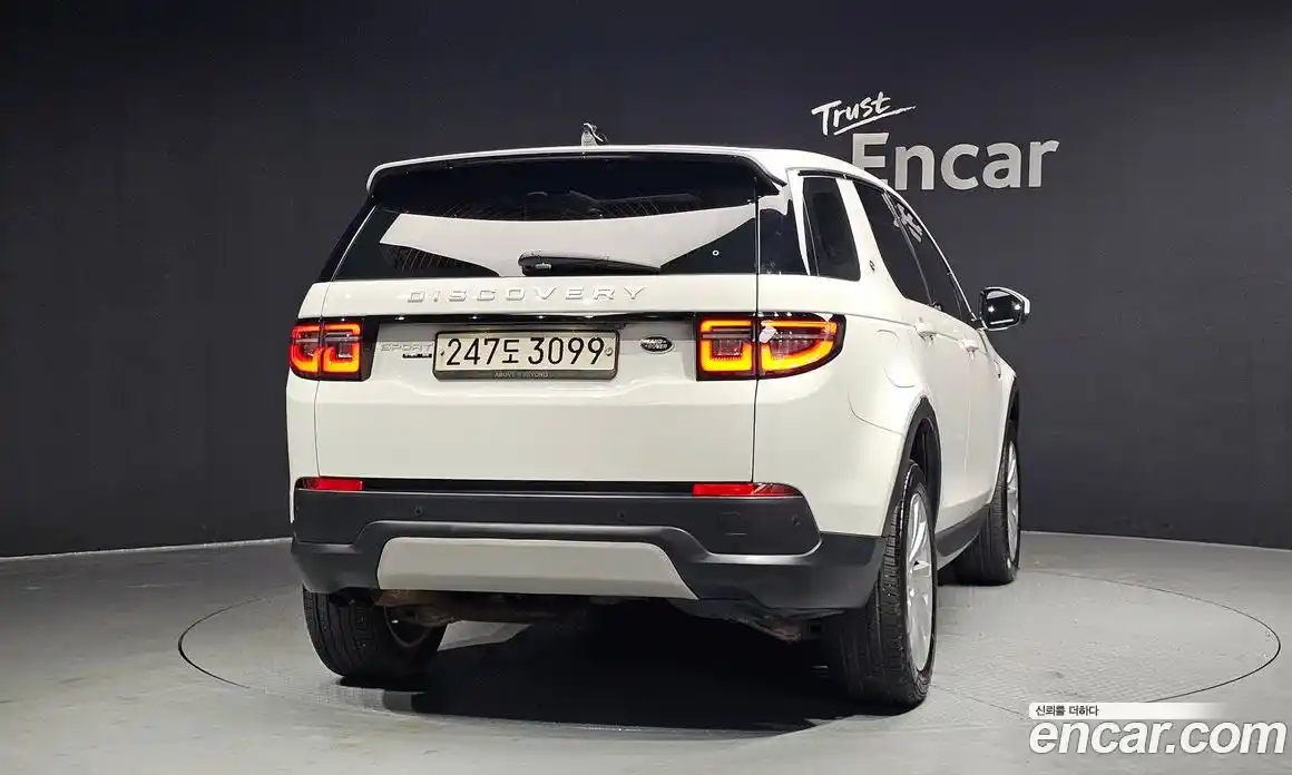 Land Rover Discovery Sport 2020 2.0 гидро в Москве № 213473, фото 4