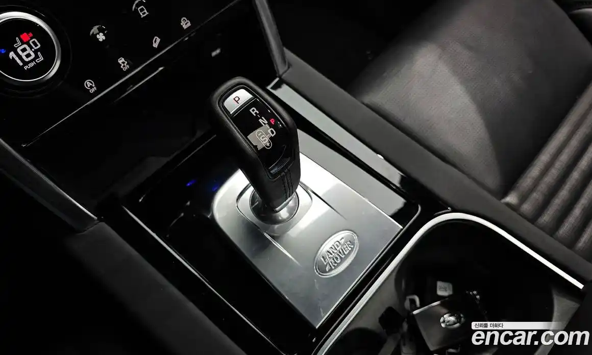 Land Rover Discovery Sport 2020 2.0 гидро в Москве № 213473, фото 9