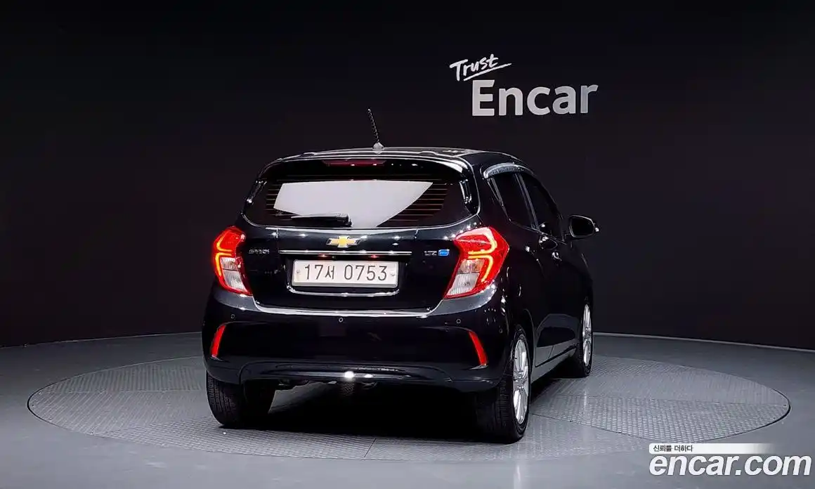 Chevrolet Spark 2016 1.0 гидро в Москве, фото 4