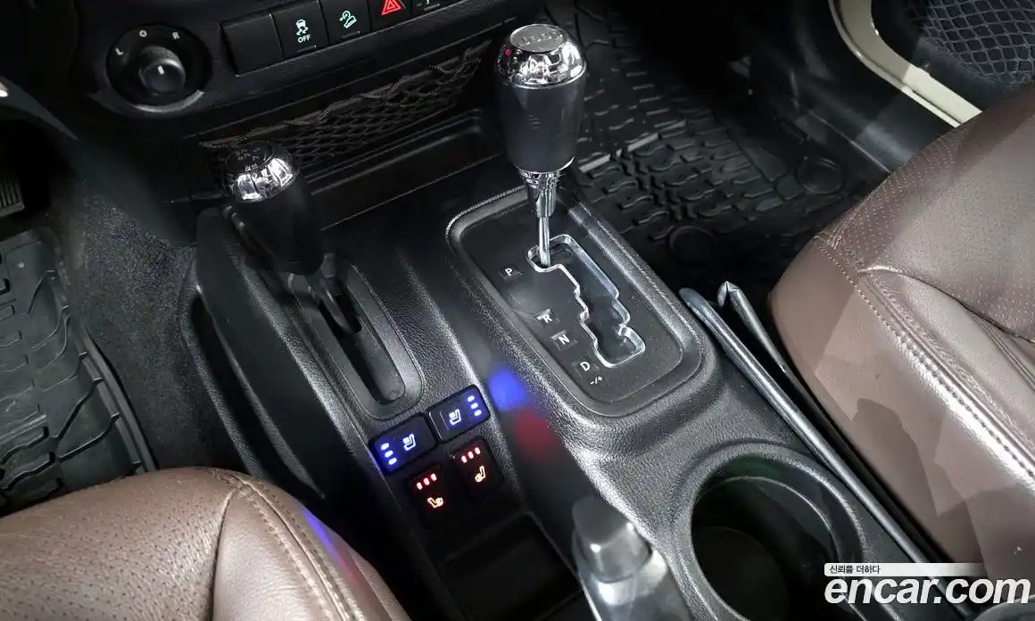 Jeep Wrangler 2017 3.6 гидро в Москве № 1247958, фото 12