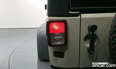 Jeep Wrangler 2017 3.6 гидро в Москве № 1247958, миниатюра 9