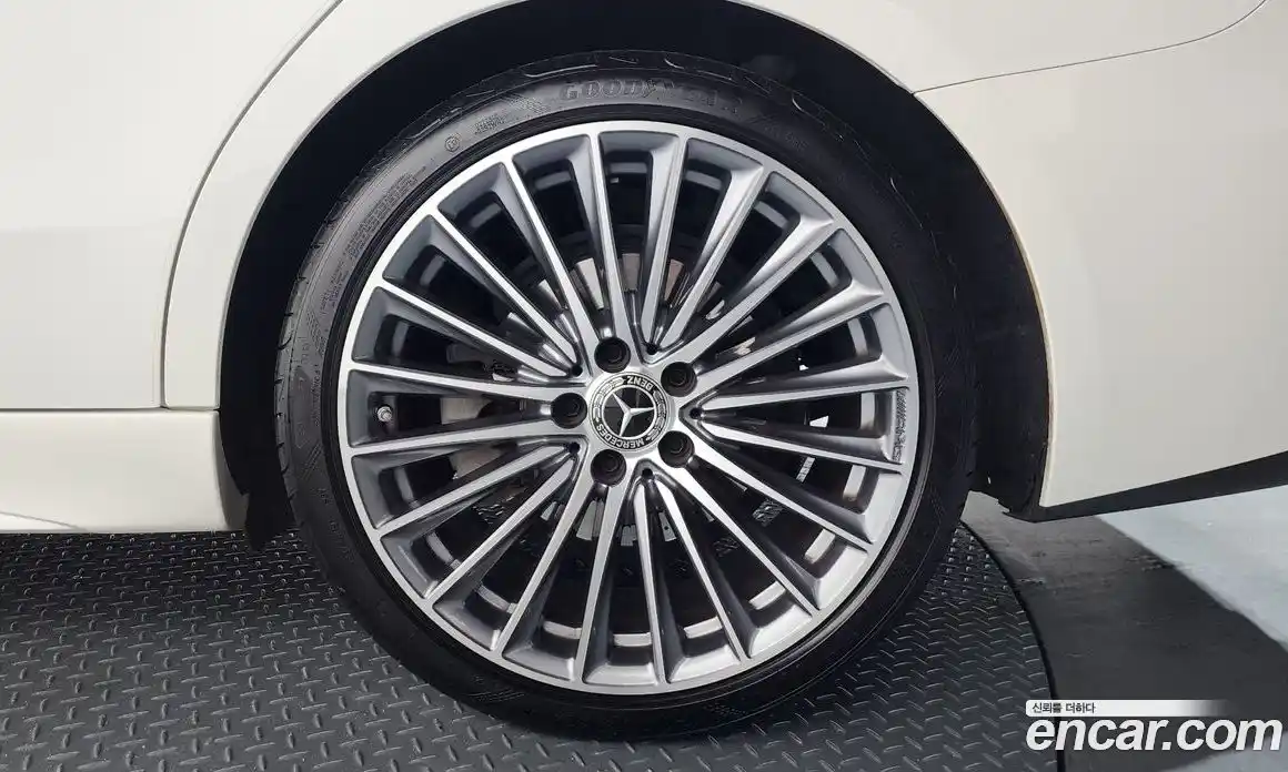 Mercedes-Benz C-Class 2023 2.0 гидро в Москве № 1279670, фото 7