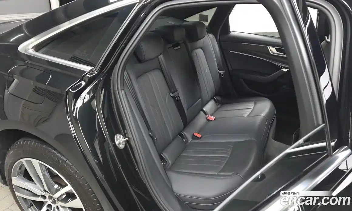 Audi A6 2022 2.0 гидро в Москве, фото 16