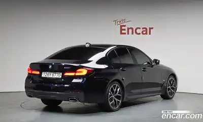 BMW 5-Series, 2021