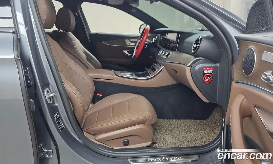 Mercedes-Benz E-Class 2021 2.0 гидро в Москве, фото 16